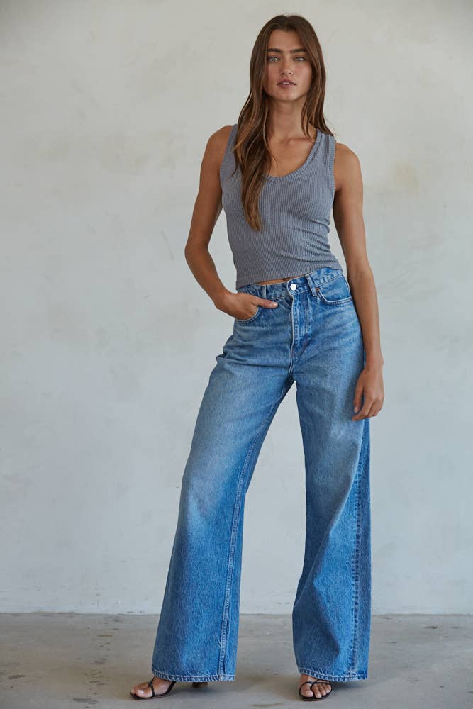 Brynn Seamless Ribbed V-Neck Tank